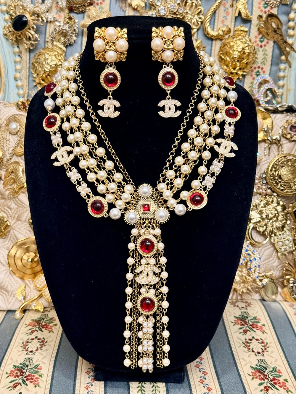 Red Cabochon Lumière Pearl Custom Jewelry Set